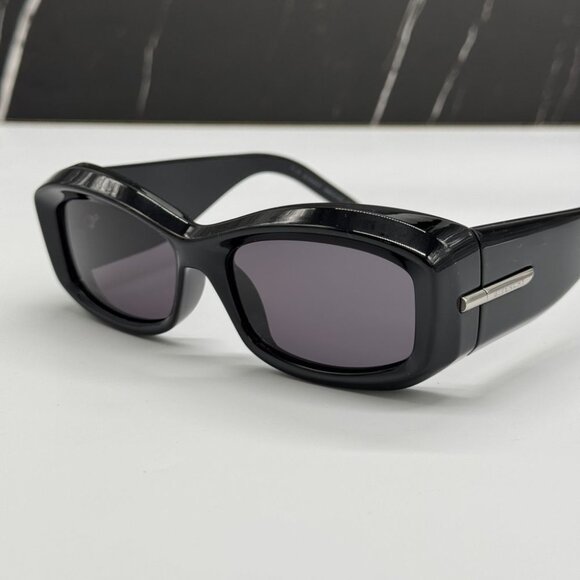 NEW GV40044U 01A GIVENCHY WOMEN SUNGLASSES BLACK EYEWEAR GIVENCHY main image 6